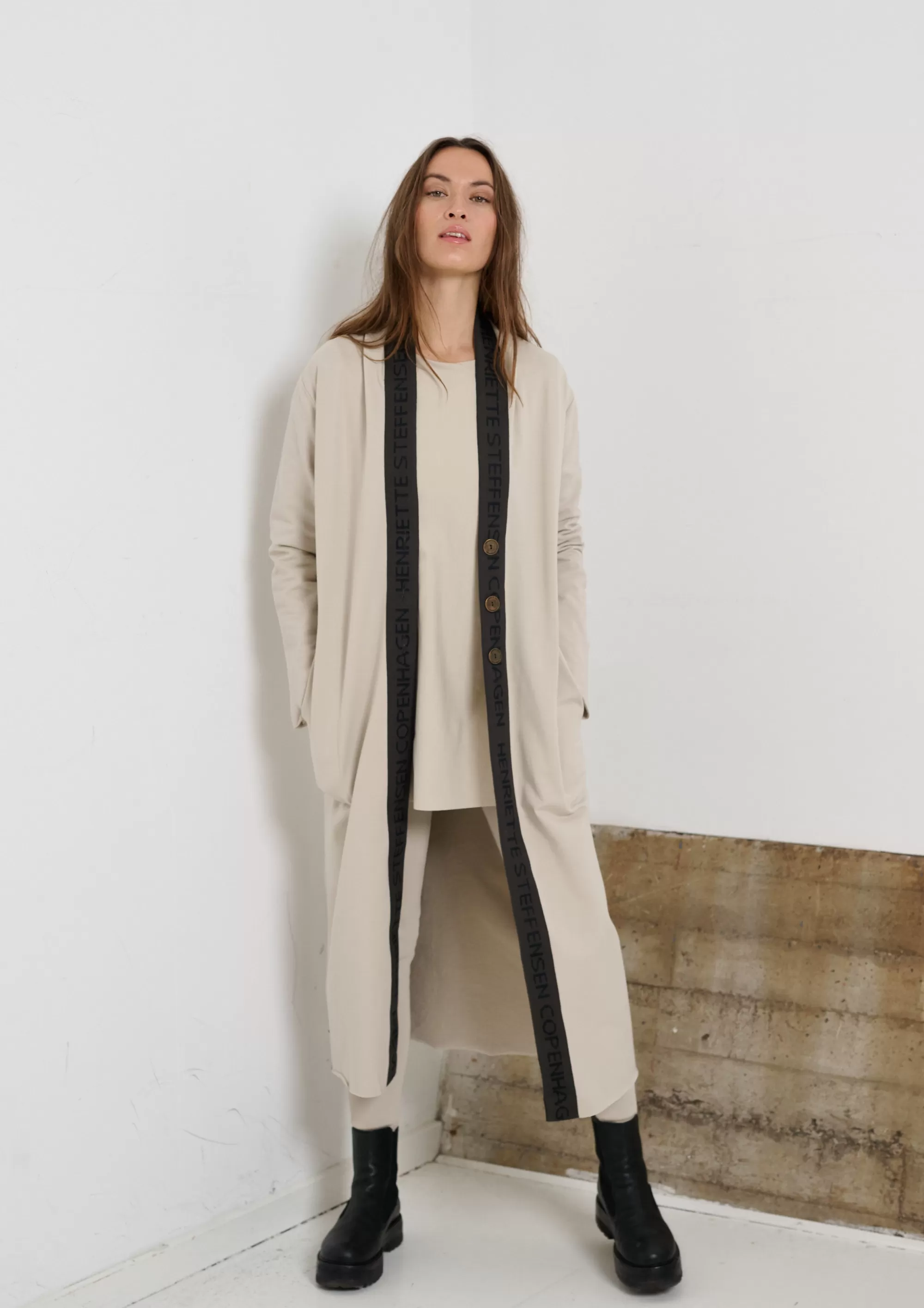 LANG CARDIGAN MED MESSINGKNAPPER | 77003 | Henriette Steffensen Copenhagen Hot